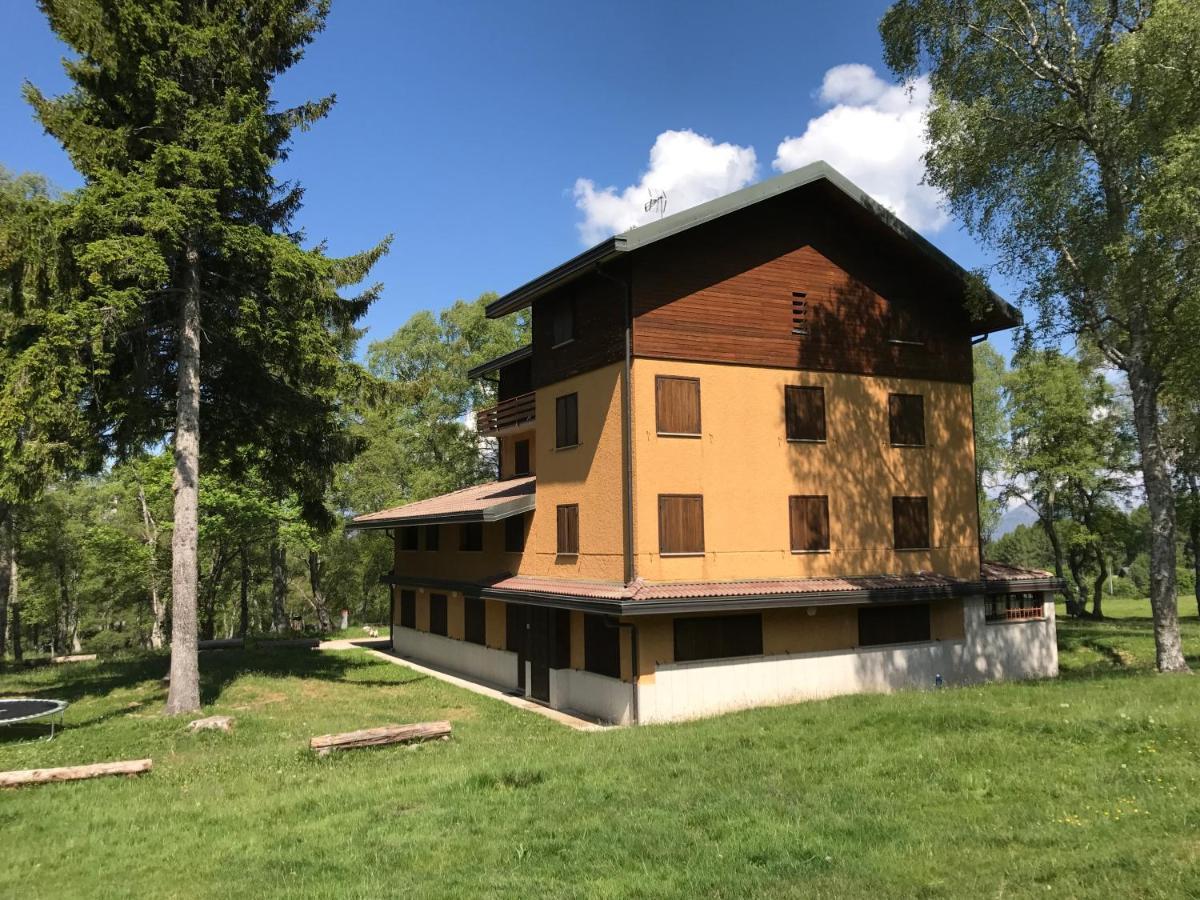 La Capanna Apartment Margno Exterior foto